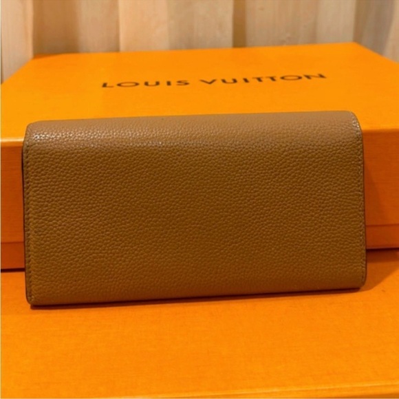 Authentic Louis Vuitton Double V Wallet - Picture 11 of 13